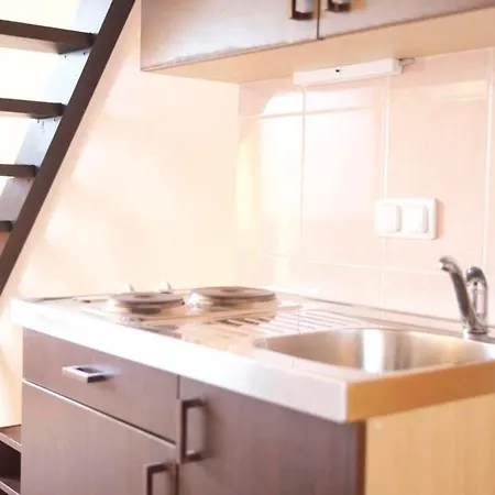 Apartment In Mit Whirlpool, Garten Und Grill