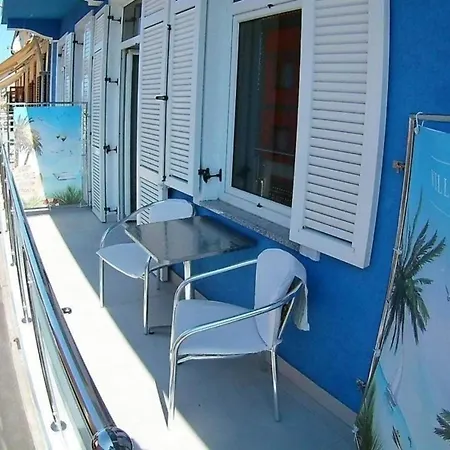 In Mit Whirlpool, Garten Und Grill Apartment *
